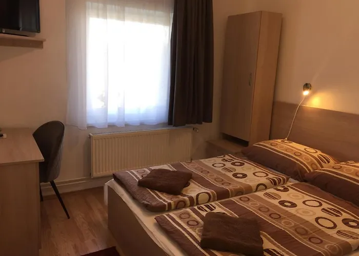 Gerendas Panzio 3* Szombathely